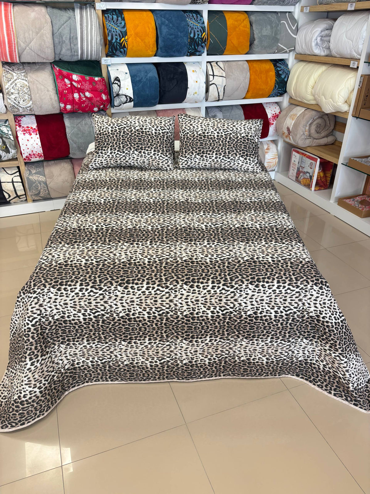ETEHOMETEX Battal Boy Pamuklu Kapitoneli Yatak Örtüsü Seti LEOPAR 8696474232094